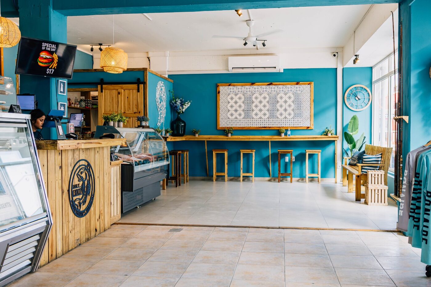Inside The Daily Catch in Kralendijk